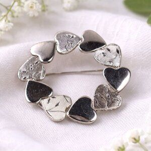 Vintage Silver-Tone Heart Wreath Pin Brooch With Textured & Polished Details